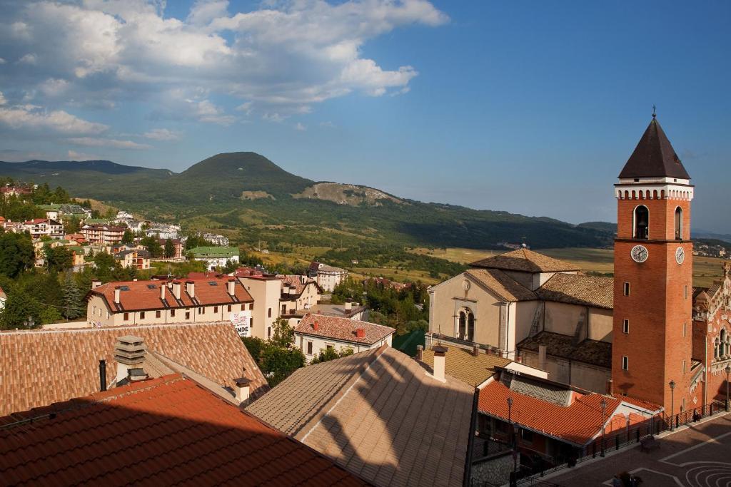 Garni La Rua Nel Bosco Hotel Rivisondoli Buitenkant foto